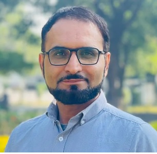 Photo of Dr. Hanif